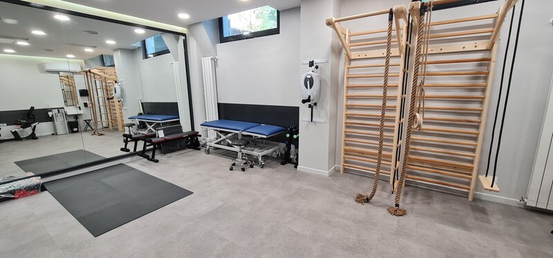 Orthocare Clinic - Clinica de ortopedie, reumatologie si recuperare medicala